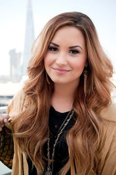 Demi Lovato Hairstyles Salon Price Lady