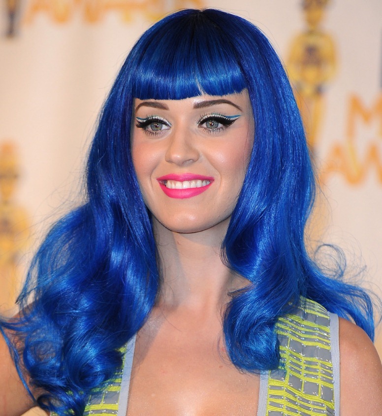 Katy-perry-blue-wig - Salon Price Lady